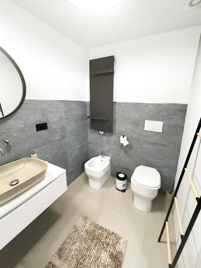 Apartmán Porta Susa X6 - Freeparking Wi-Fi E Netflix Turín Exteriér fotografie