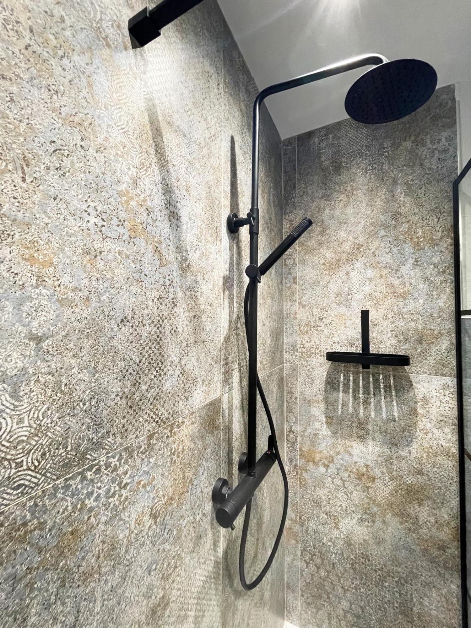 Apartmán Porta Susa X6 - Freeparking Wi-Fi E Netflix Turín Exteriér fotografie